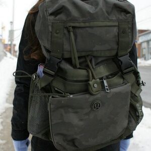 Lululemon Traveling Yogini Rucksack Backpack Savasana Camo Fatigue Green Travel